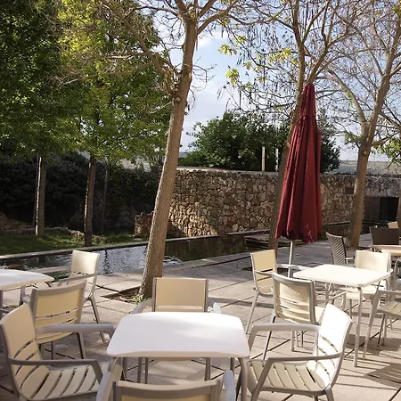 El Monasterio Escondido 4*