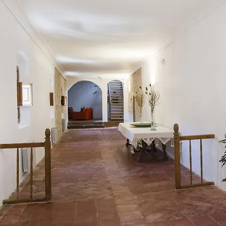 El Monasterio Escondido Hotel
