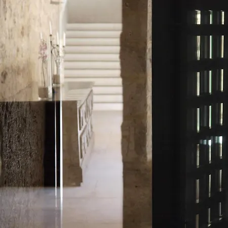 El Monasterio Escondido Hotel 4*