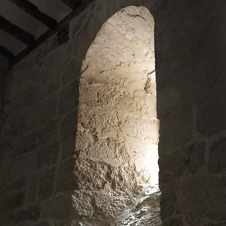 El Monasterio Escondido